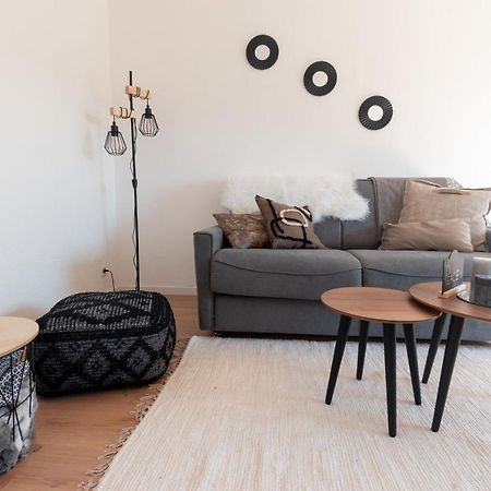 Bienvenue Chez Vous Tres Calme Et En Plein Centre Apartment Mantes-la-Jolie Exterior photo